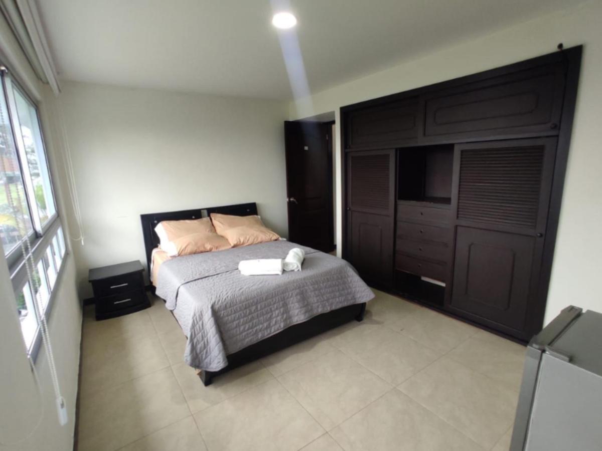 Habitacion Privada En Finca Turistica Hualcala Ла-Меса Экстерьер фото