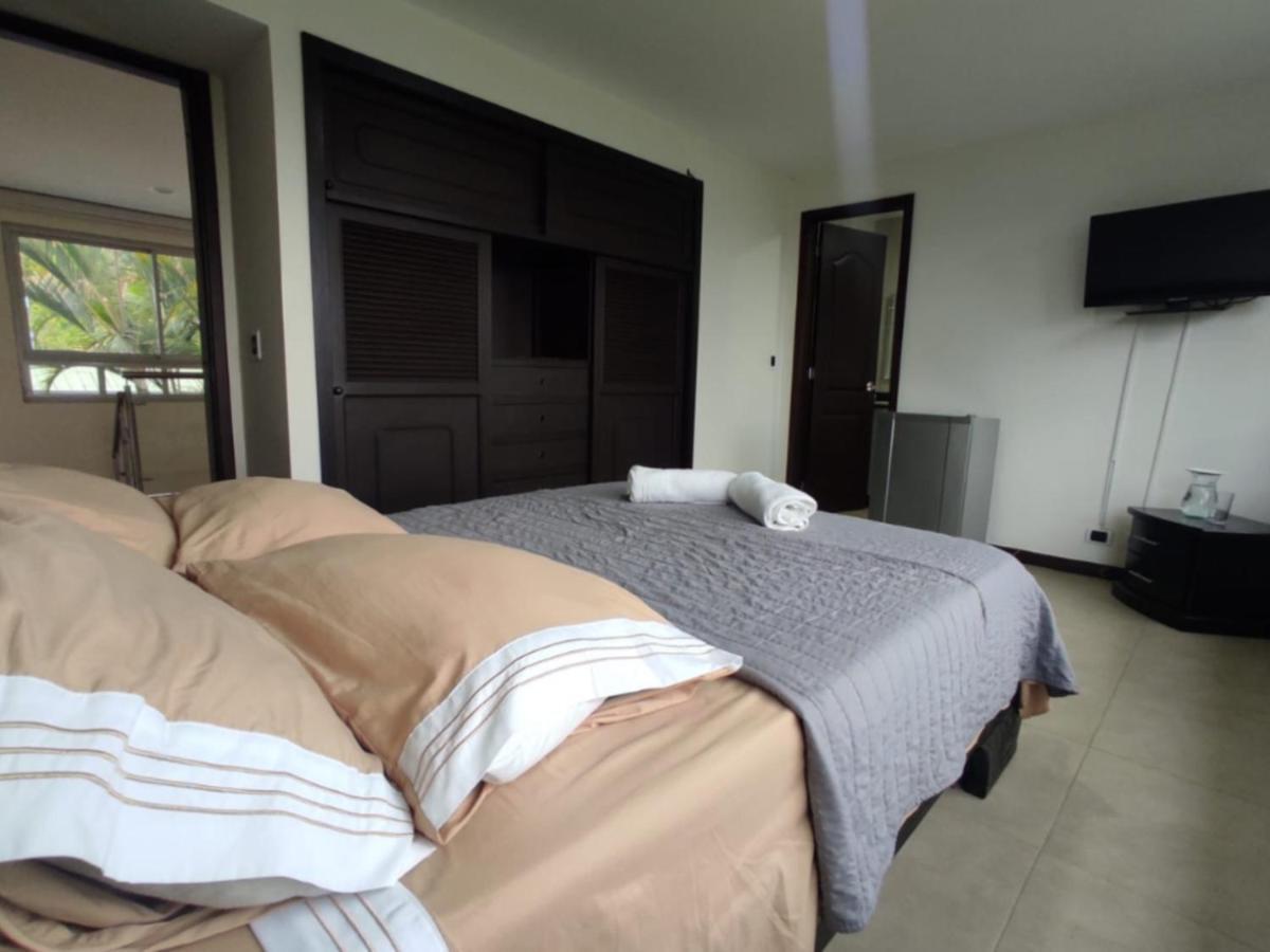 Habitacion Privada En Finca Turistica Hualcala Ла-Меса Экстерьер фото